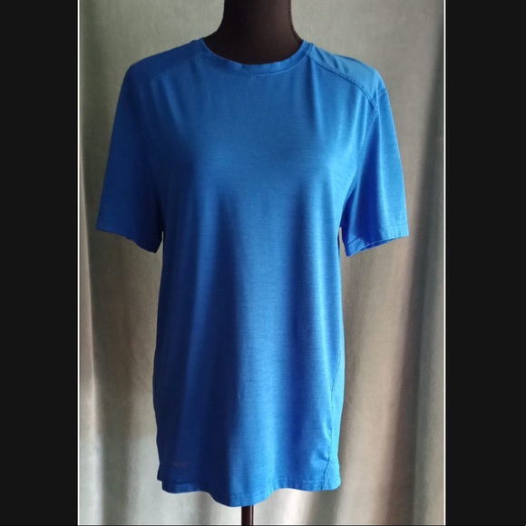 Russell Athletic Other - 🎉HP🎉Mens Russell Fresh Force Athletic Shirt